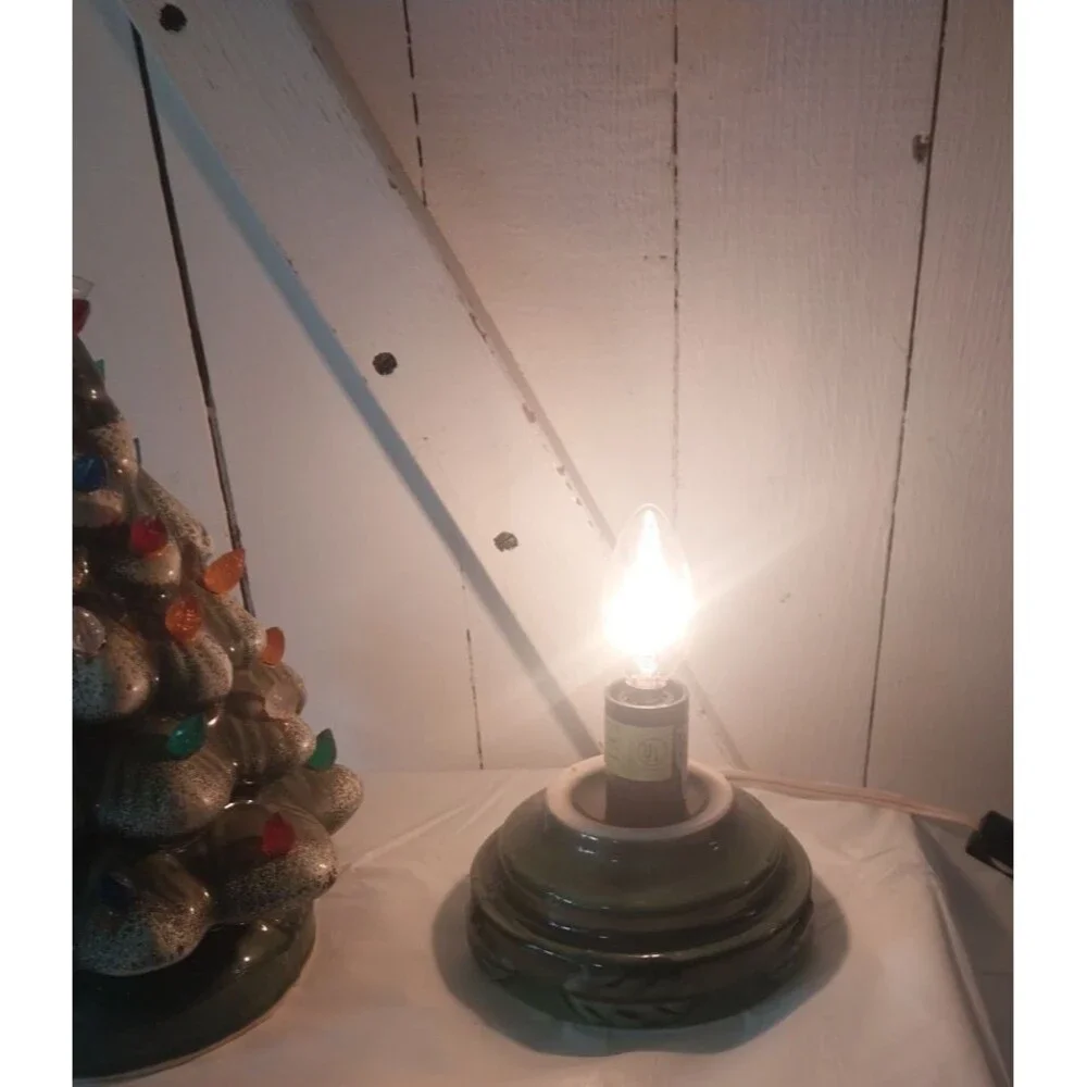 Vintage 1970’s Ceramic Flocked Christmas Tree & Holly Base & It Lights Up 11.5